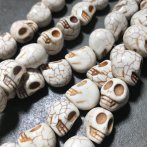 Cream Howlite Skull Strand 18x14mm